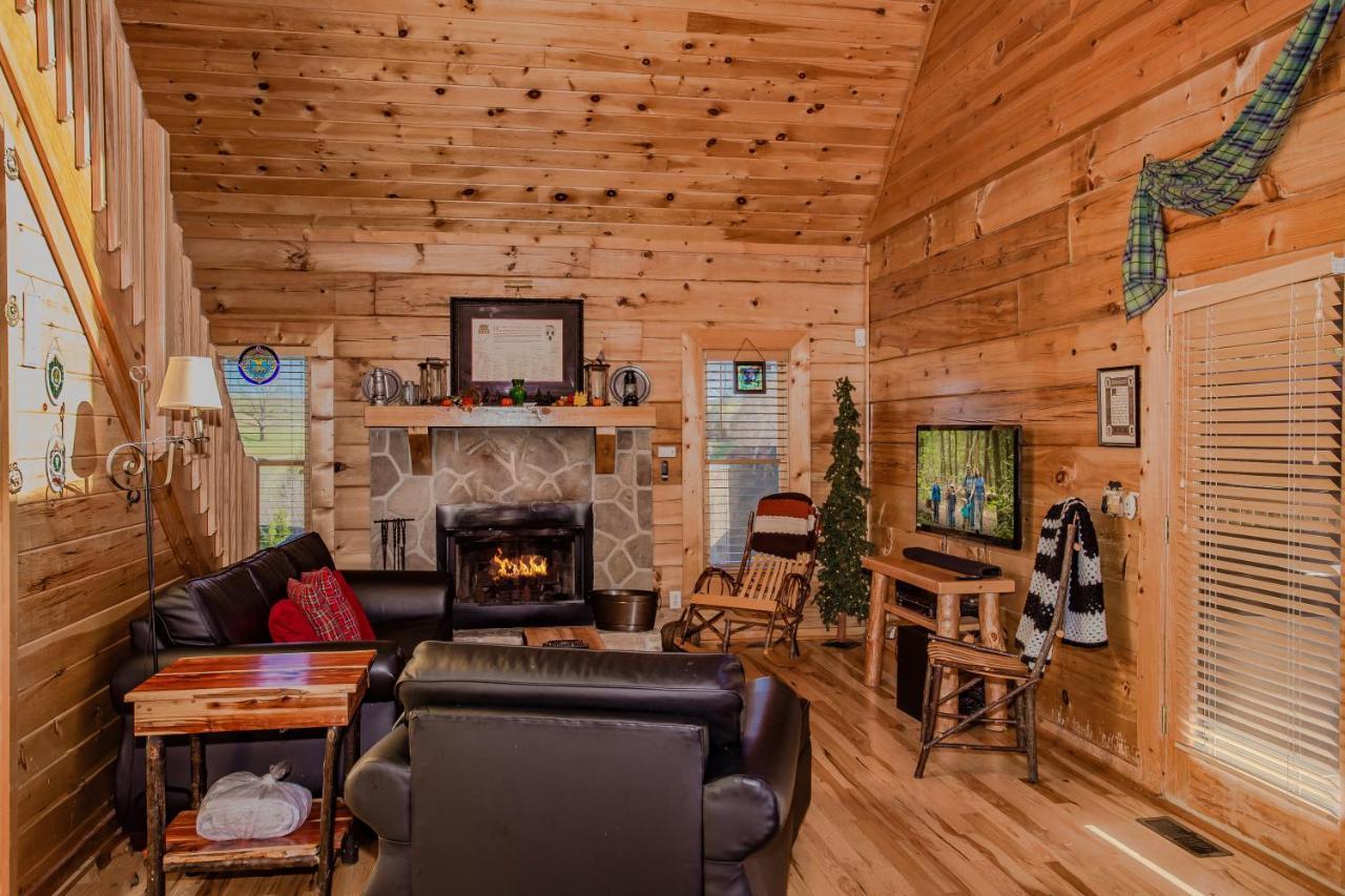 Highland Dream, Hot Tub, 1089 Free Tickets Each Paid Day, Dollywood And More Sevierville Exterior photo