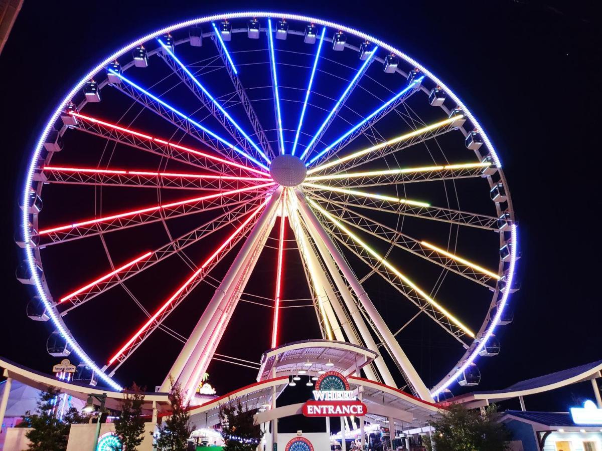 Highland Dream, Hot Tub, 1089 Free Tickets Each Paid Day, Dollywood And More Sevierville Exterior photo